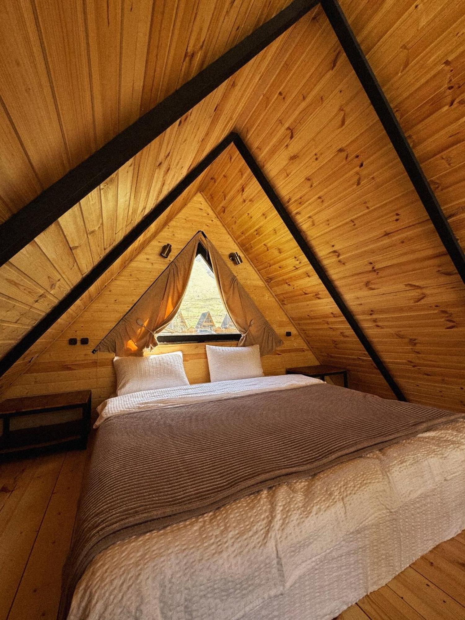 Outdoor Cottages Kazbegi מראה חיצוני תמונה