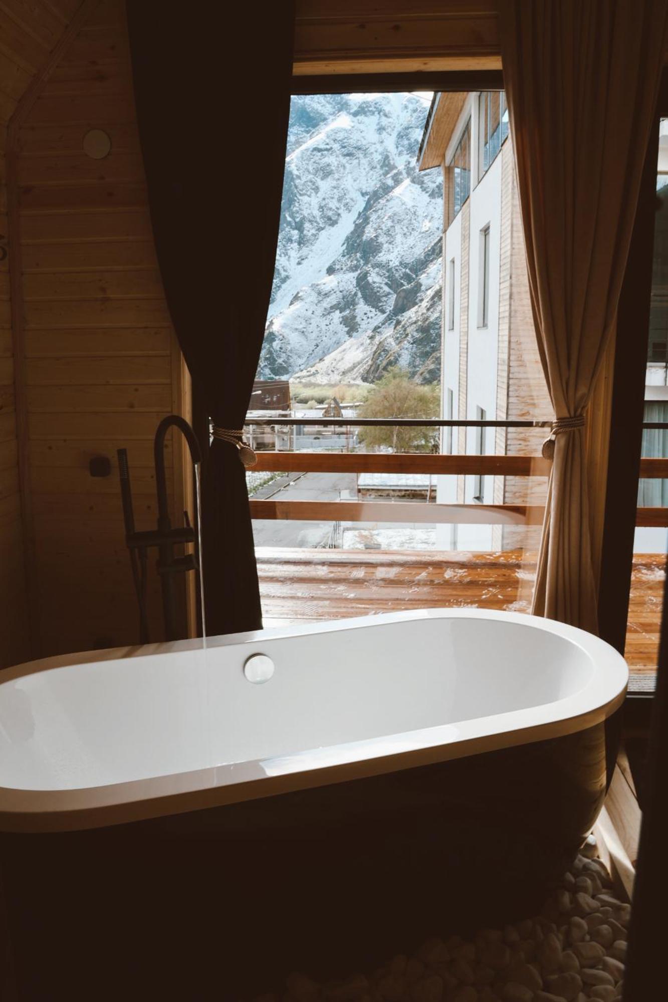 Outdoor Cottages Kazbegi מראה חיצוני תמונה