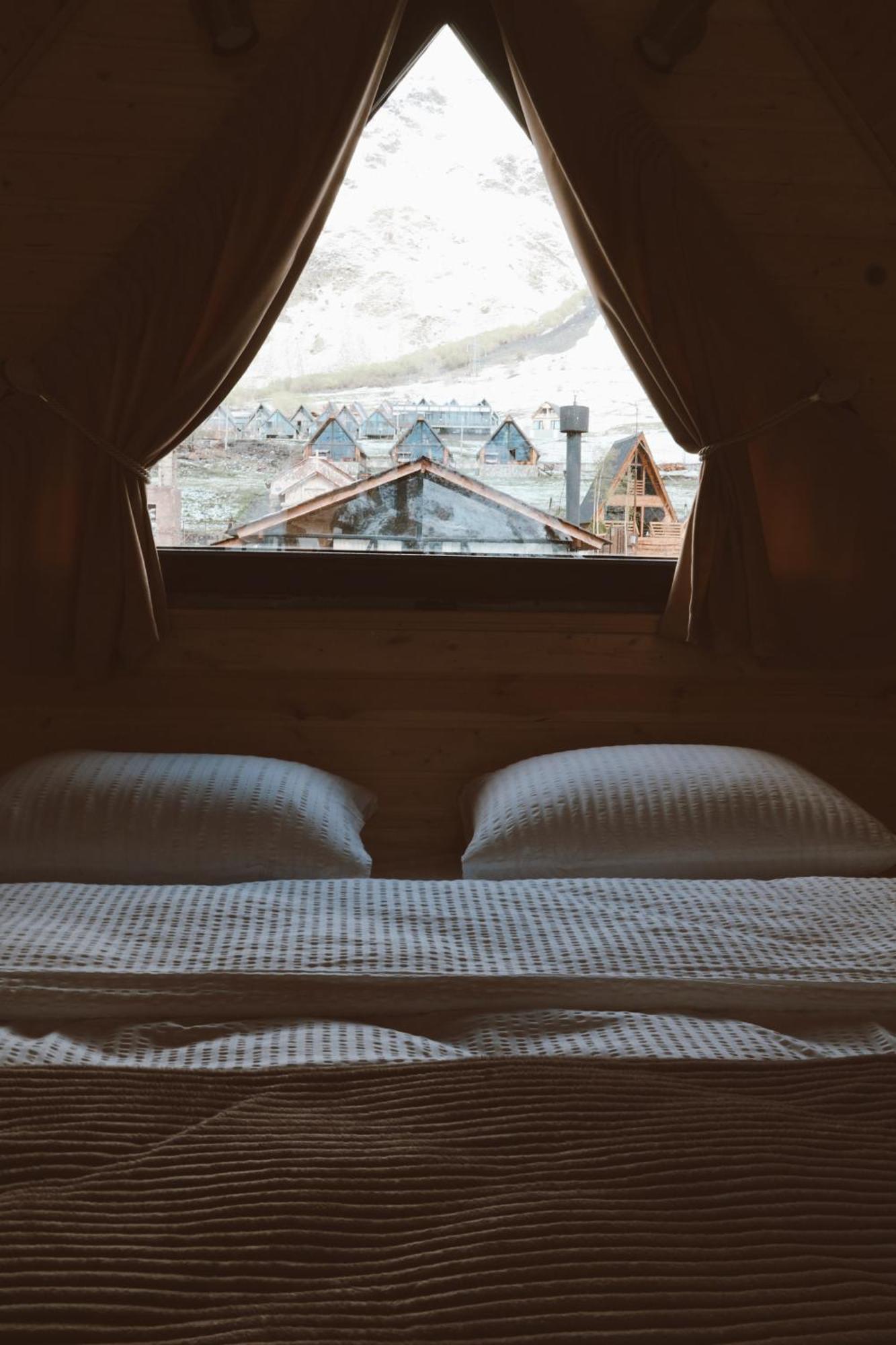 Outdoor Cottages Kazbegi מראה חיצוני תמונה
